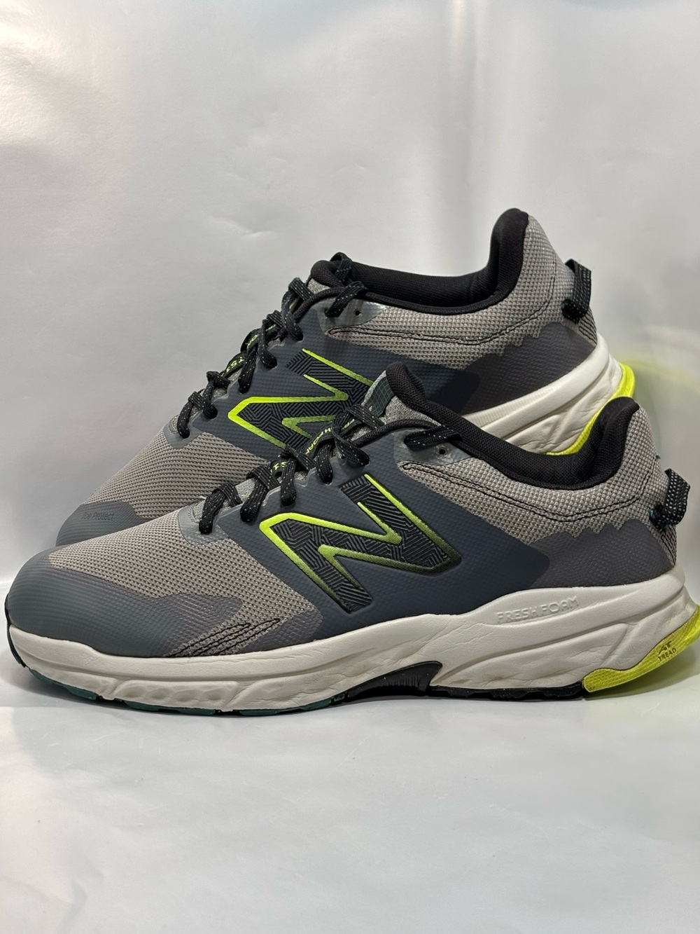New Balance Fresh Foam 510v6 Men's Size 11D Grey/Green Trail Running Shoes